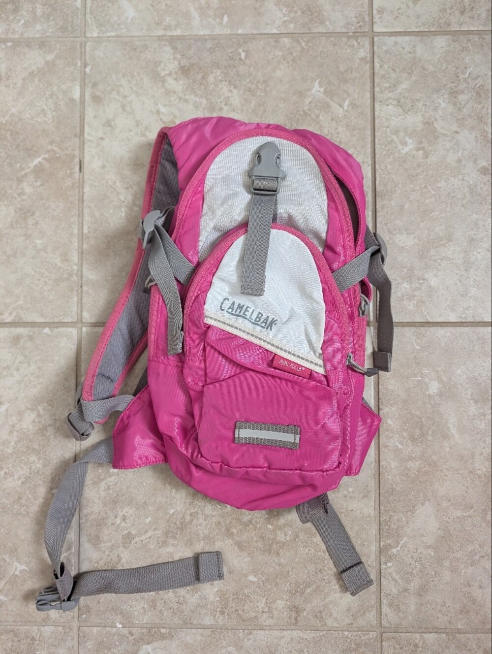 CamelBak Mini M.U.L.E. Hydration Backpack Pink Girls Hiking Camping